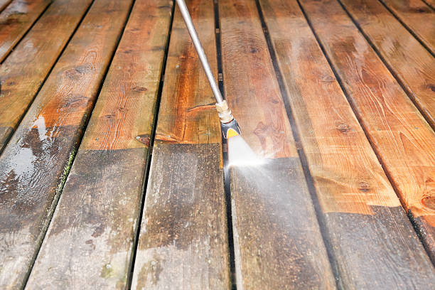 Best Deck Pressure Washing  in Plover, WI